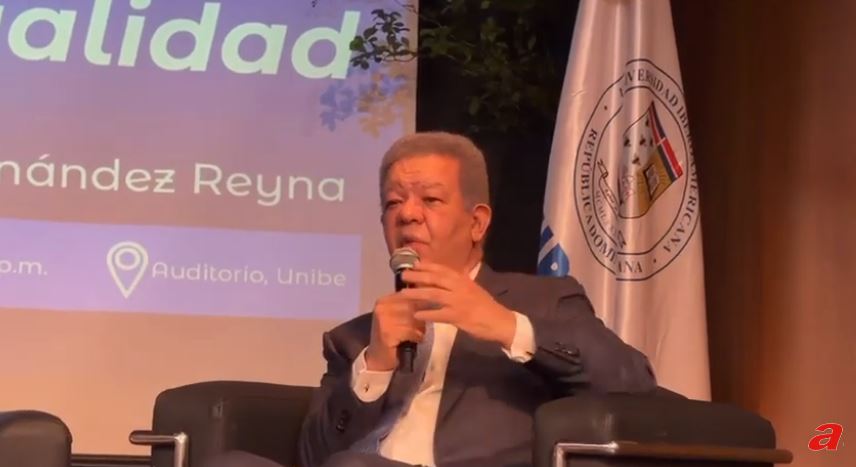 Leonel Fernández apuesta por una “revolución del conocimiento”