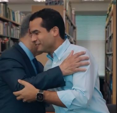 Leonel y Omar Fernández intercambian roles por un día en un original video con motivo del Día de los Padres