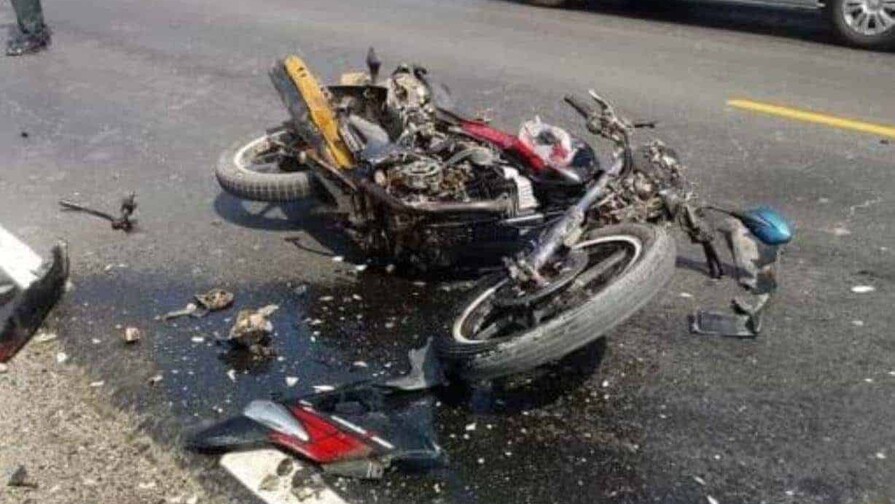 Un muerto y dos heridos en accidente entre motocicleta y autobús en Higüey