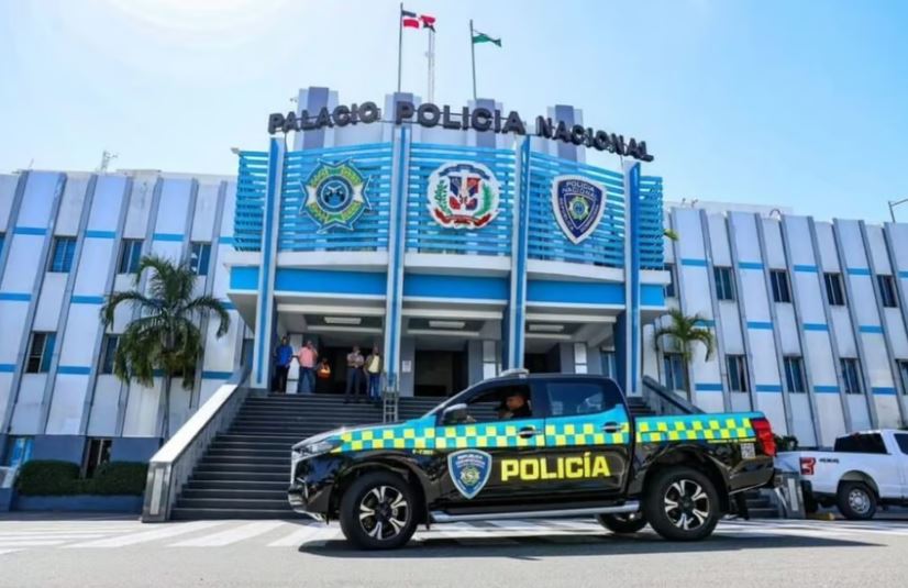 Investigan hallazgo de cuerpos sin vida de madre e hijo en apartamento el Distrito Nacional