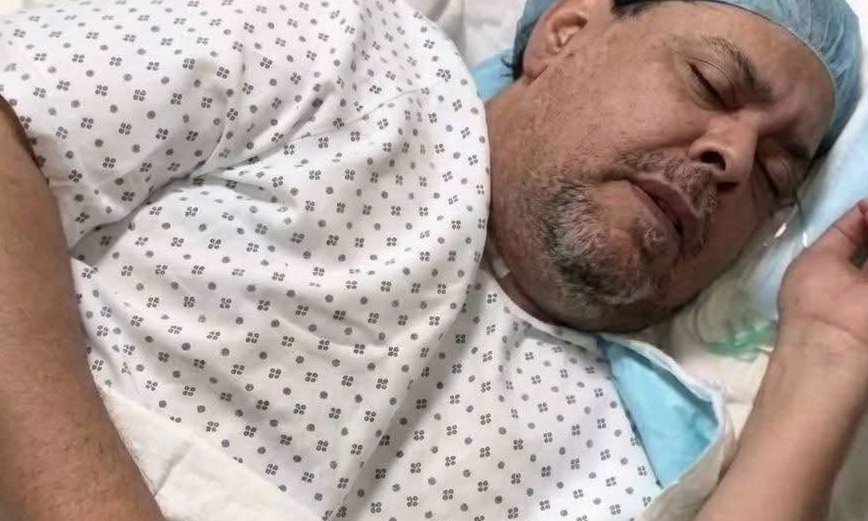 Merenguero Fernando Villalona está en “delicado” estado salud