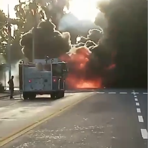 Digesett reporta incendio de camión de combustible en la George Washington próximo al Sheraton