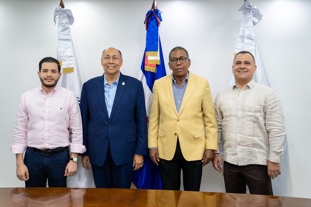 DASAC y ARS Semma sellan alianza en beneficio del magisterio