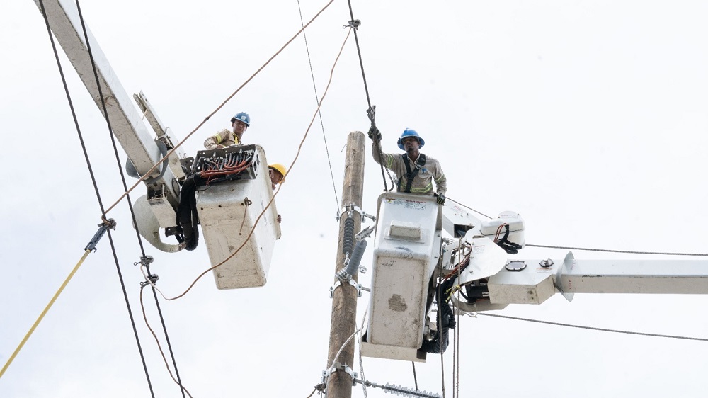 ETED fortalece red de transmisión eléctrica con jornadas de mantenimiento y reemplazo de estructuras
