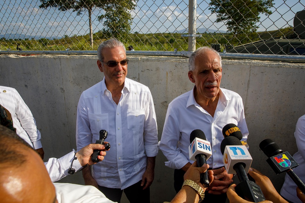 Presidente de Honduras califica a RD como ejemplo regional en seguridad fronteriza e industria militar