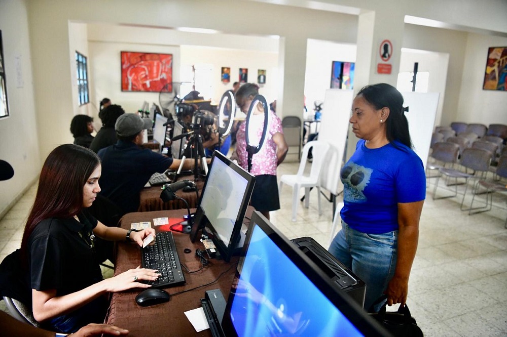 Más de 1,700 personas de Haina reciben servicios en operativo especial de la JCE
