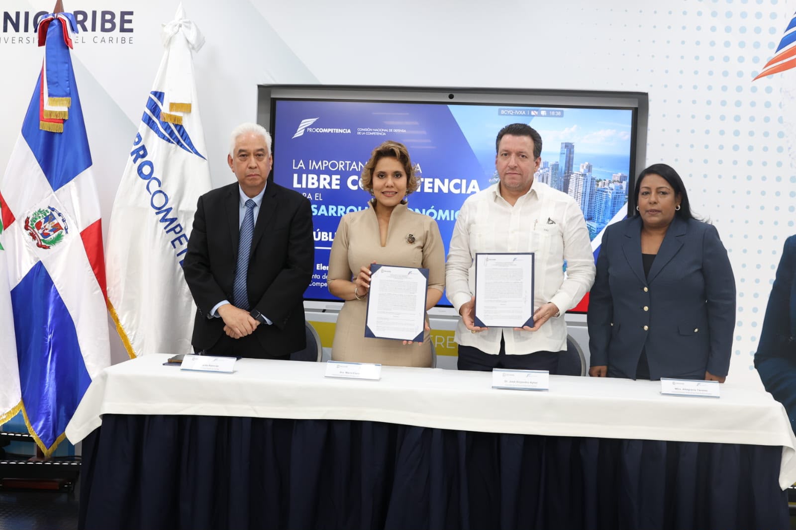 UNICARIBE y ProCompetencia suscriben alianza para fortalecer la cultura de libre competencia en la República Dominicana