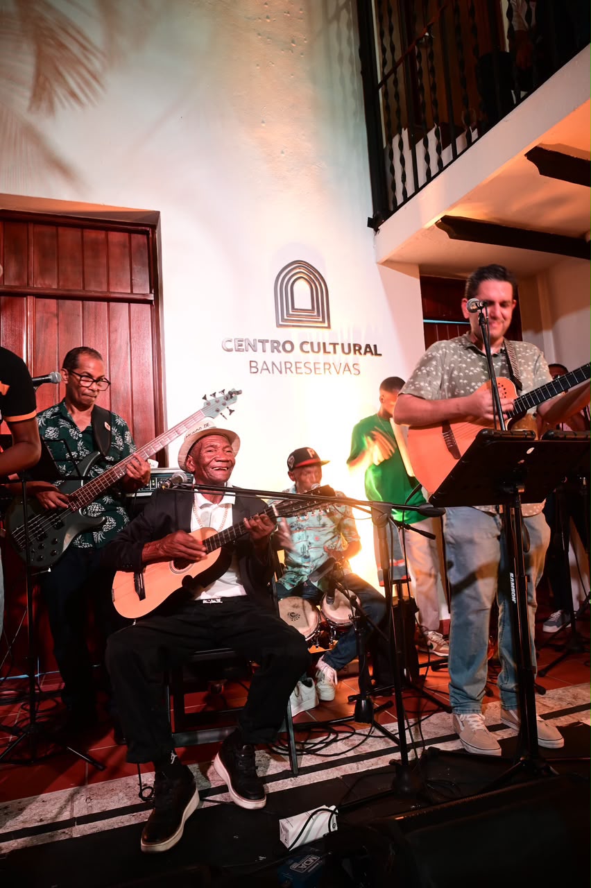 Centro Cultural Banreservas celebra el legado de Kundengo Minier y César Namnúm en el son dominicano