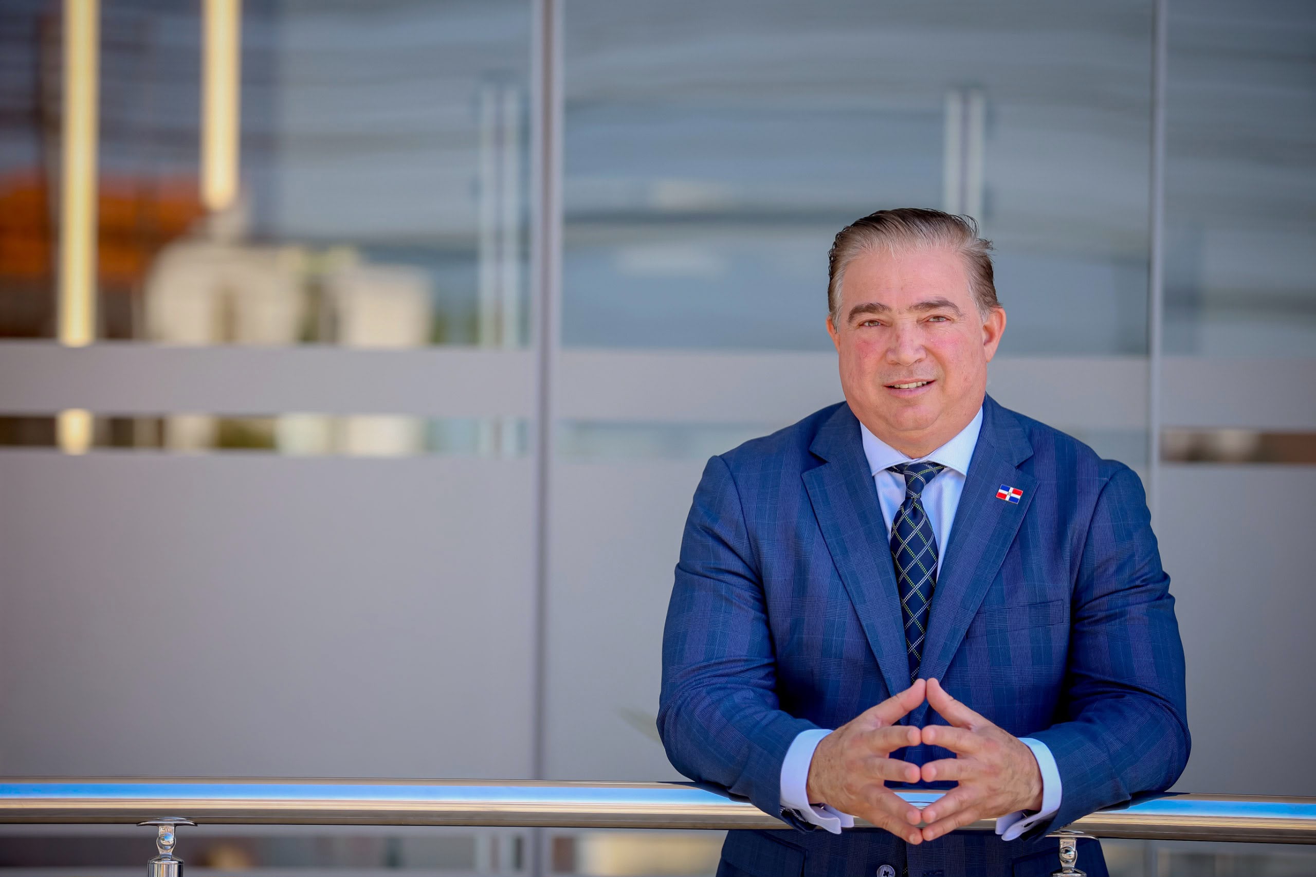 Héctor Porcella plantea crear una Superintendencia de Aviación Civil
