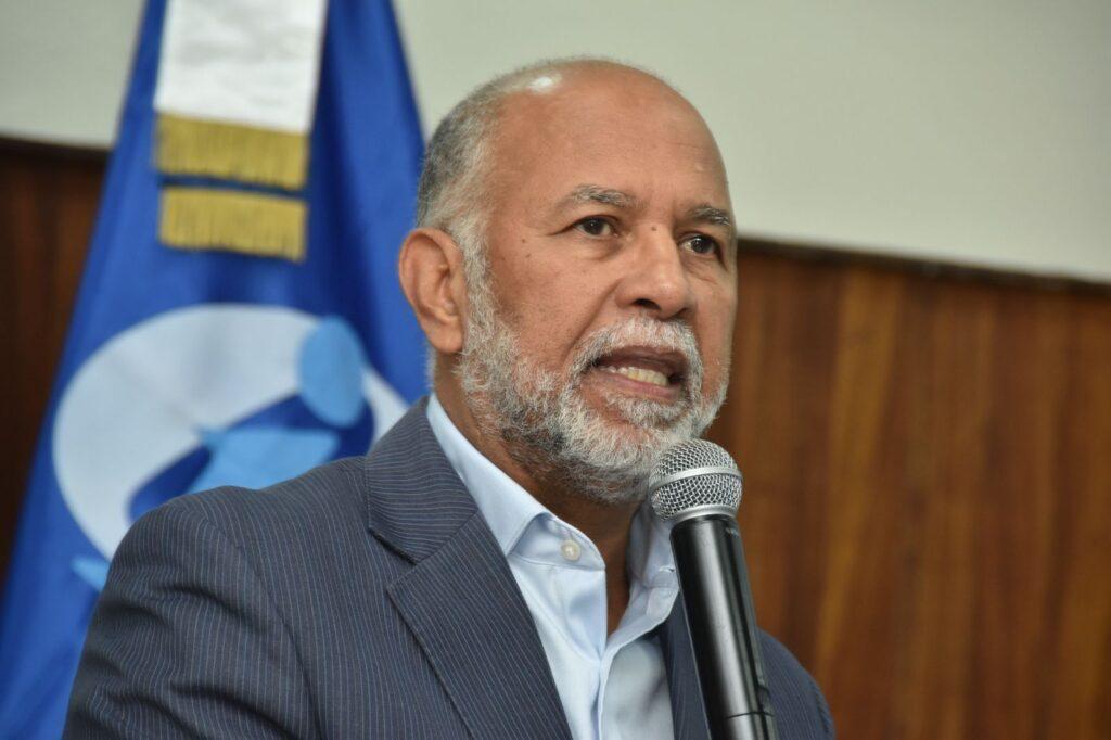 ADP desautoriza a Juan Valdez hablar en nombre del Magisterio Nacional