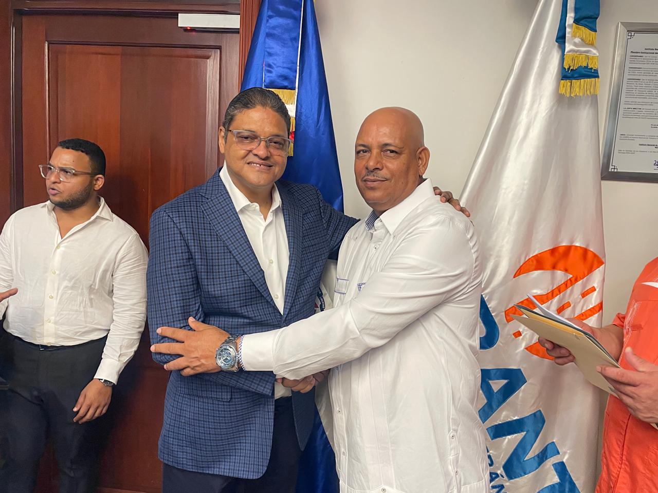 UNET propone alianza estratégica con el INTRANT tras la designación del general Juan Manuel Méndez