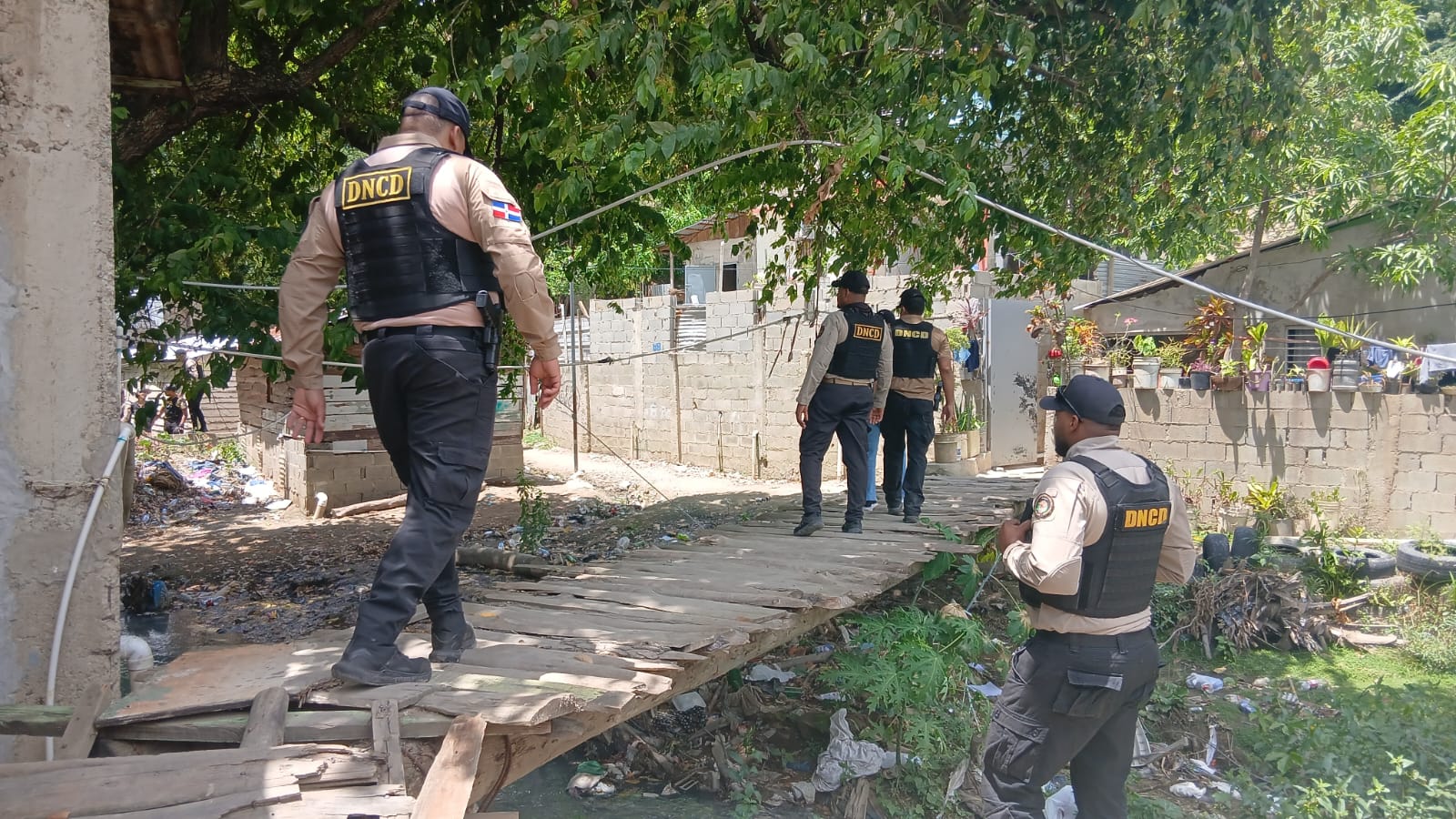 Golpe al microtráfico en Santiago y Puerto Plata: 63 arrestados