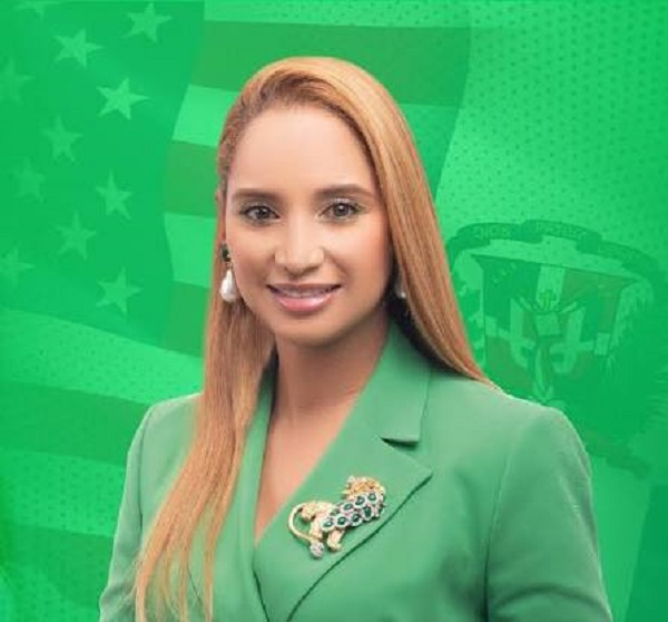 Leidy Laura Fernández responde a Gustavo Sánchez: “Leonel Fernández está más vivo que nunca y trabajando”