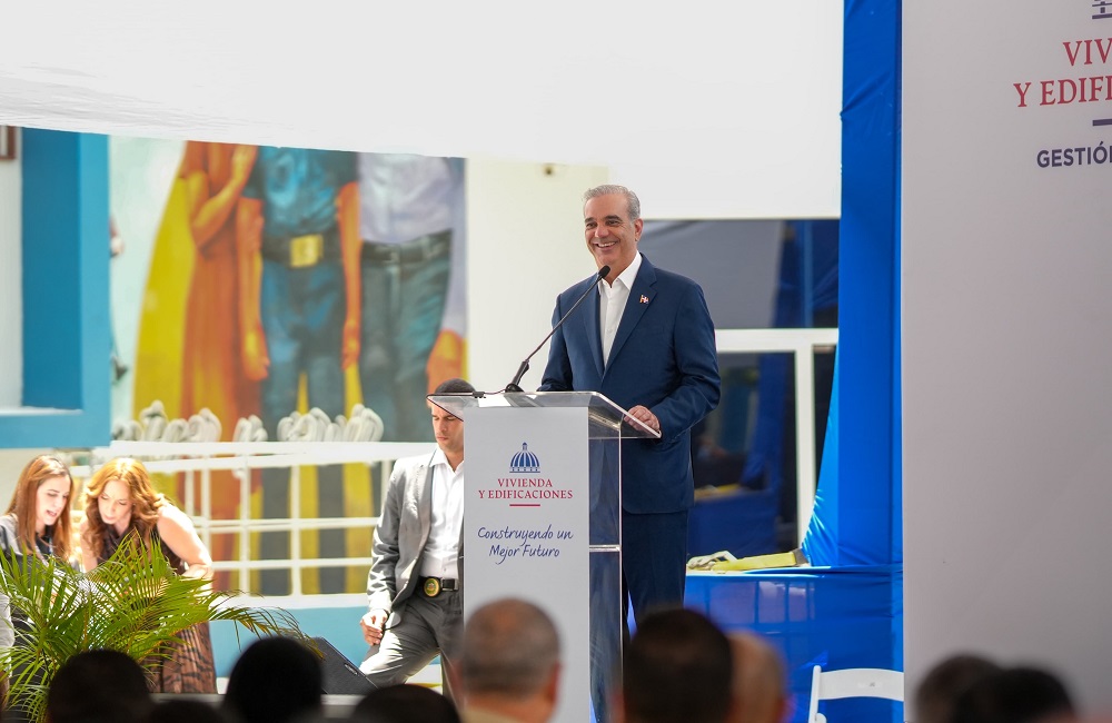 Abinader inaugura moderno complejo académico y administrativo del Instituto Policial de Educación Superior