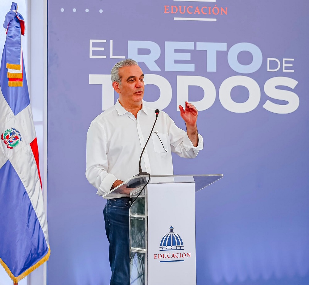 Presidente Abinader llama a toda la comunidad educativa a respaldar inicio del año escolar