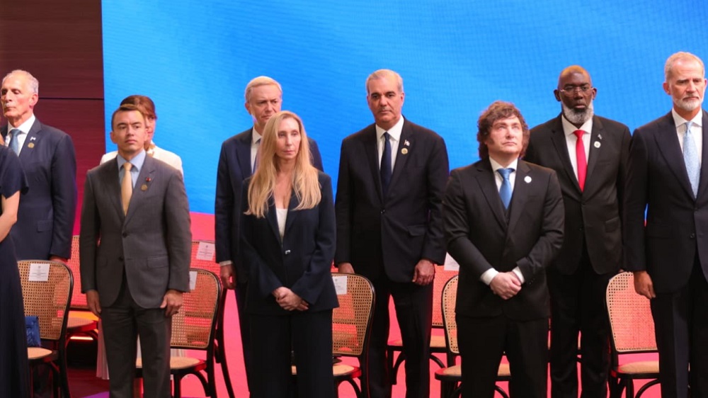 Abinader concluye agenda en Colombia y retorna a República Dominicana