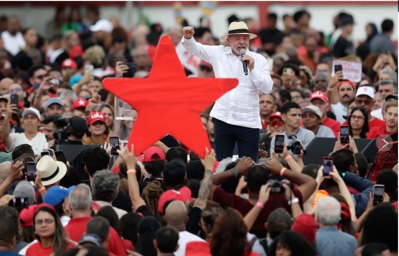Arranca campaña electoral en radio y TV de Brasil; Lula y Flávio Bolsonaro se enfilan a dura pelea