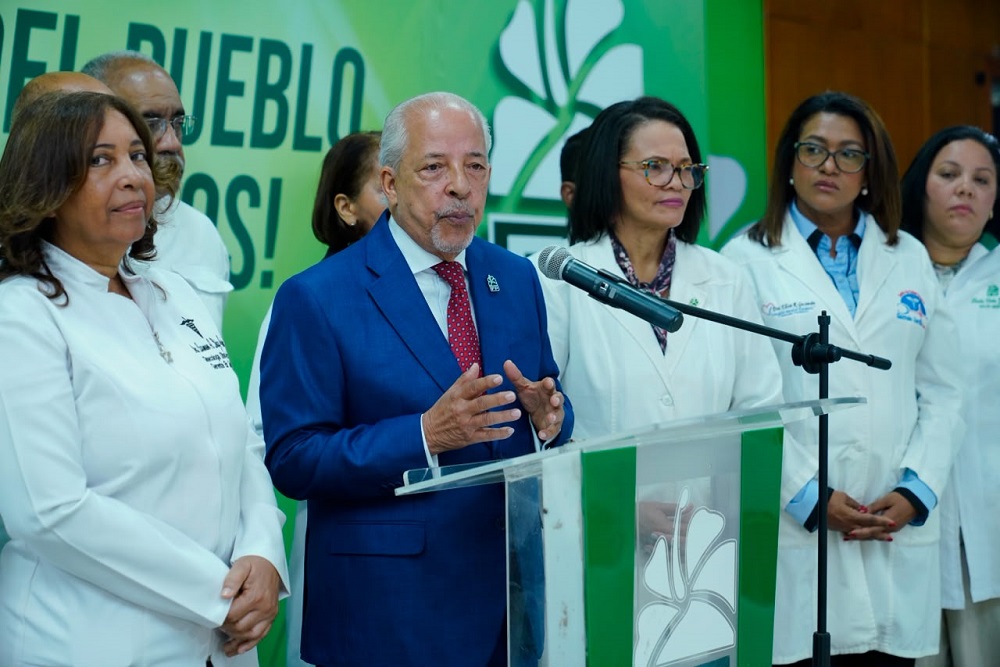 FP asegura servicios de salud están al borde del colapso