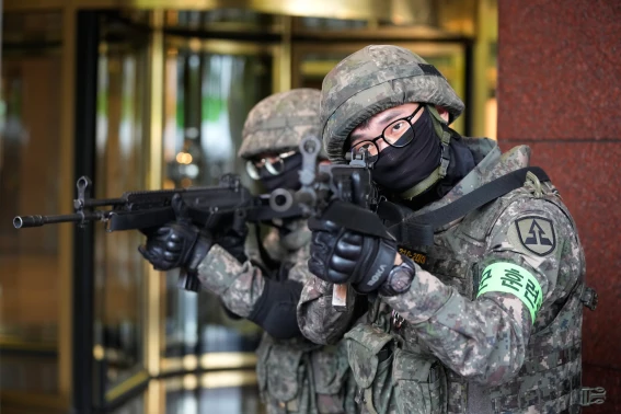 Ejércitos de EEUU y Corea del Sur concluyen maniobras antes, tras andanada de misiles norcoreanos