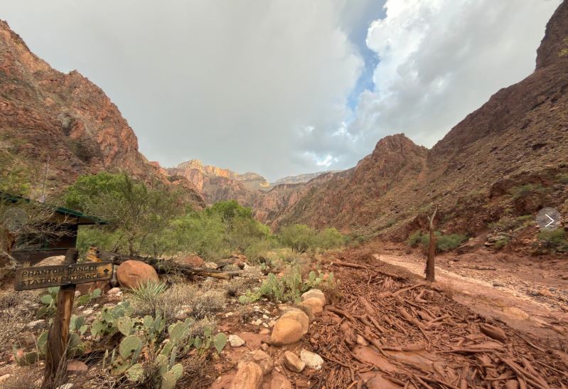 Inundación en el Gran Cañón inutiliza tubería de agua que abastece a los turistas, dicen autoridades