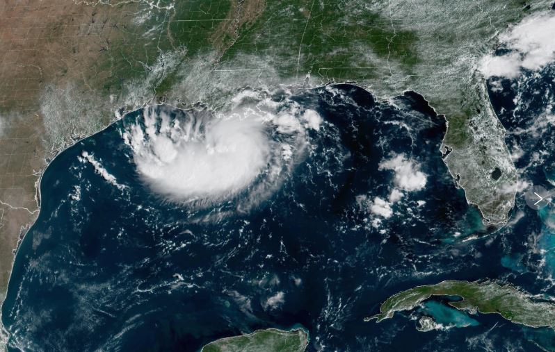 Las zonas costeras de Texas y Luisiana recibieron alerta por tormenta tropical