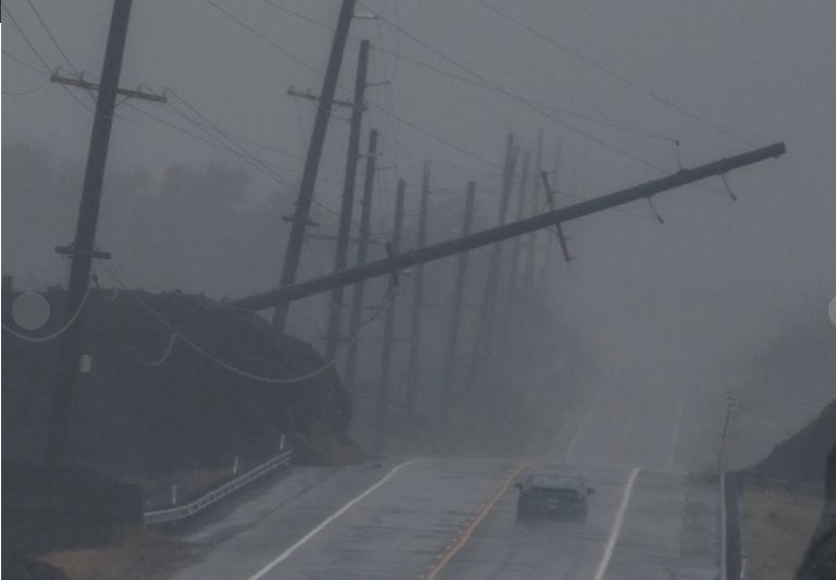 Lala es de nuevo una tormenta tropical, que trae consigo lluvias torrenciales y vientos a través de las islas hawaianas