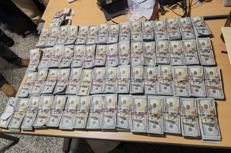 DNCD decomisa US$ 600 mil a colombiano en Aeropuerto de Las Américas