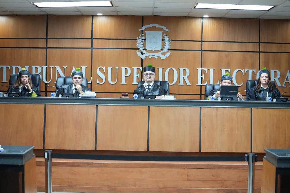 TSE declara inadmisible demanda en referimiento en contra del PHD