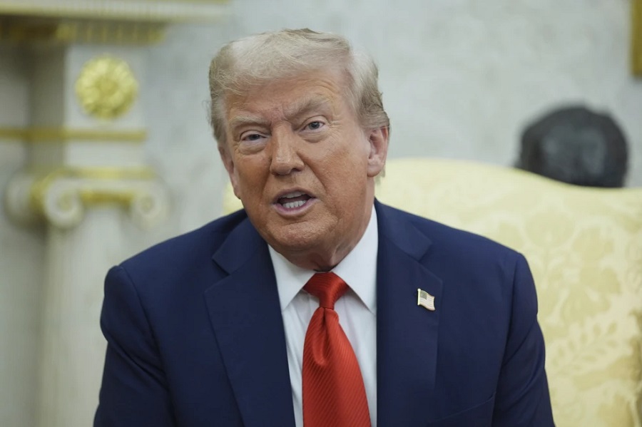 Trump impondría nuevos aranceles a Europa si Canadá se acerca a la Unión Europea