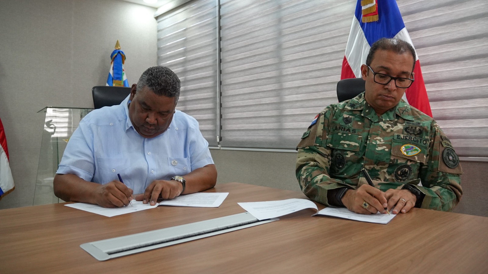 ECO5RD y Ejército firman acuerdo para gestión de residuos