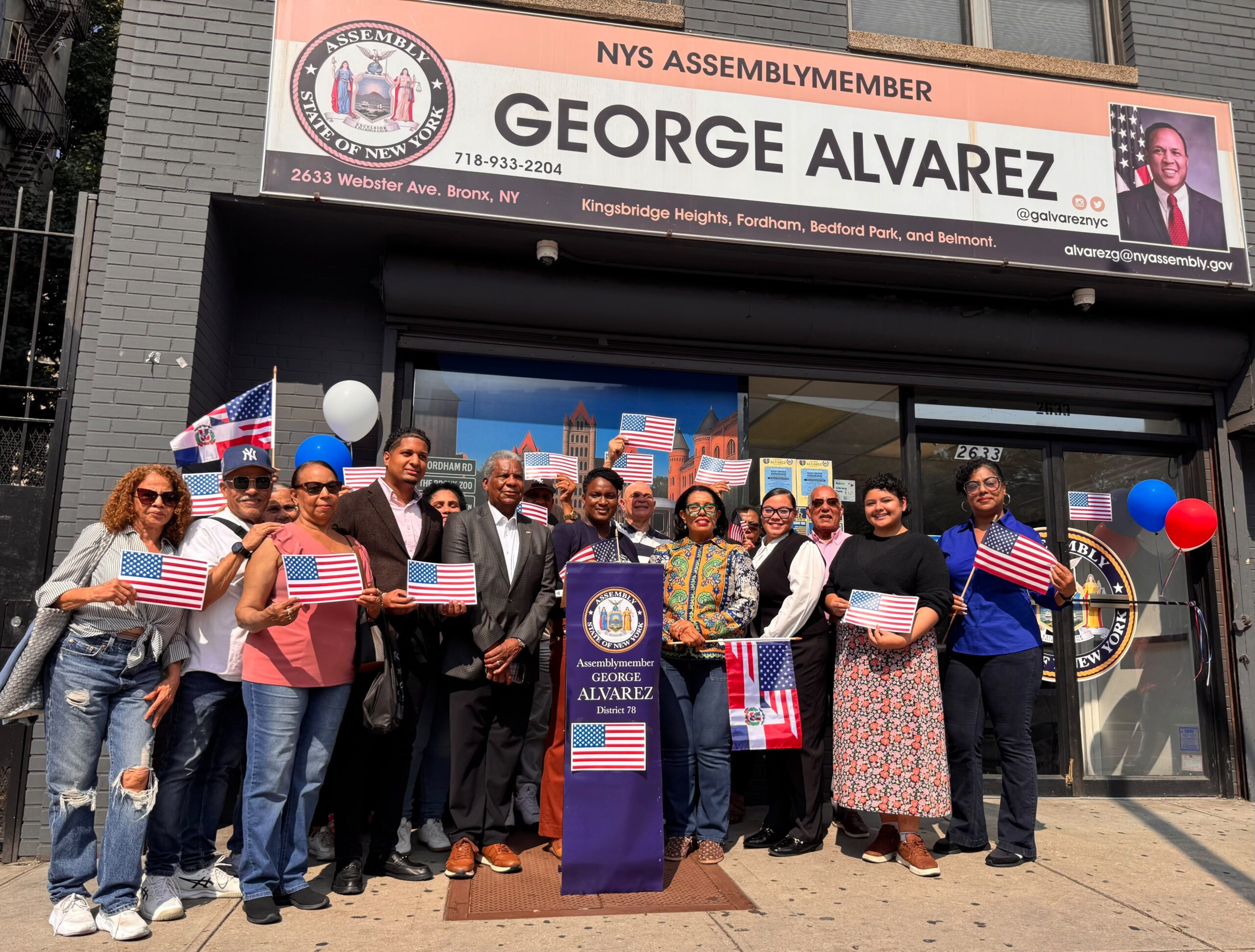Asambleísta George Álvarez encabeza “Día Nacional de la Ciudadanía” junto a organizaciones del Bronx