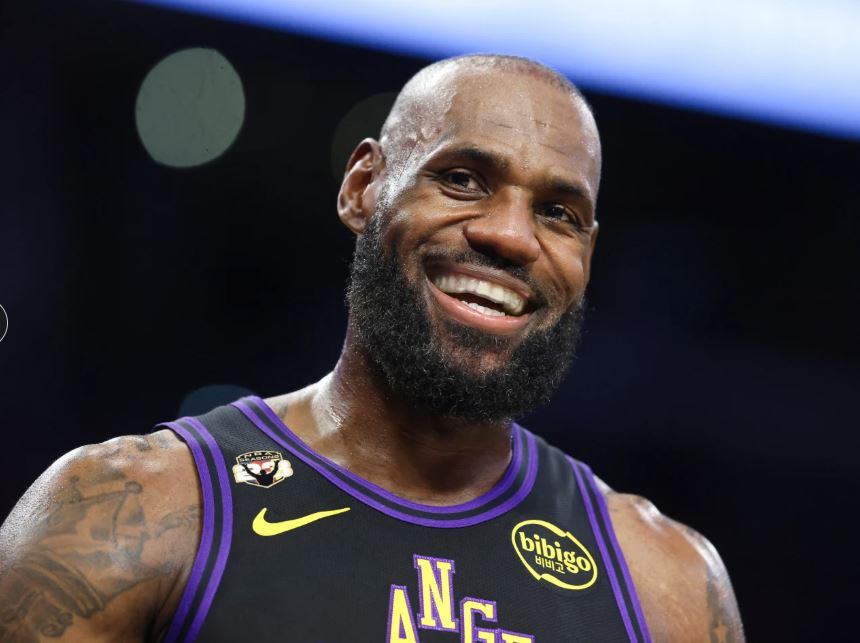 Campamentos de la NBA abren con el Día de Medios el lunes y prácticas el martes