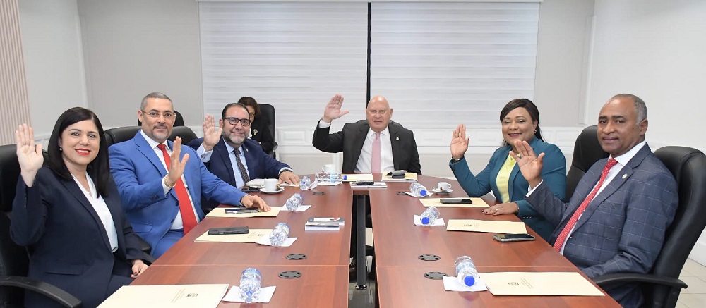 Ley de apuestas exigirá cédula validada por la JCE para frenar el acceso de menores