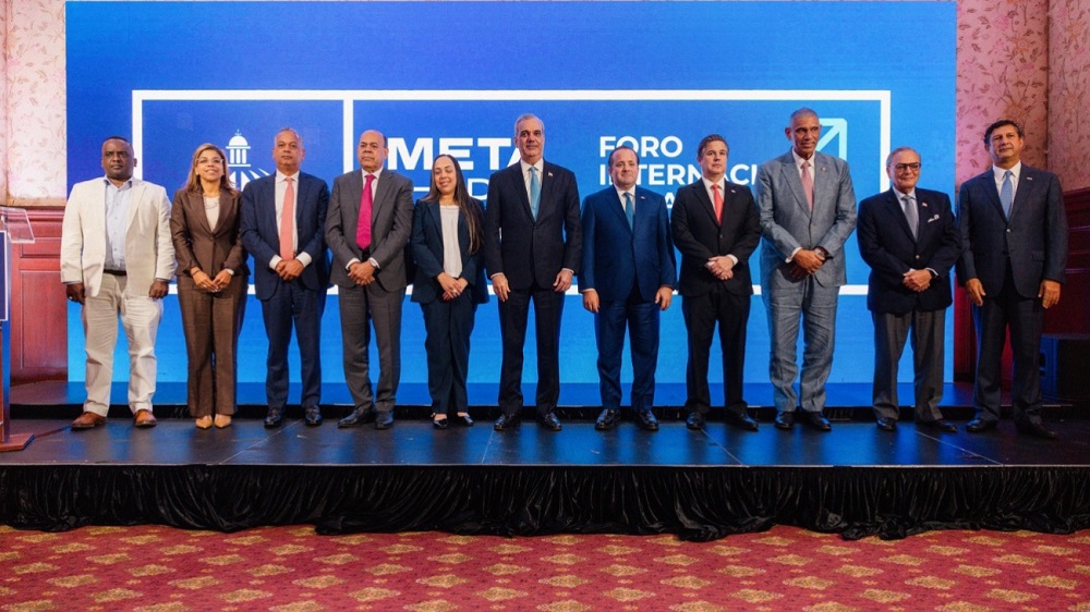 Abinader resalta avances de Meta RD 2036 y señala reducción de la pobreza de 25.9 % a 17 %