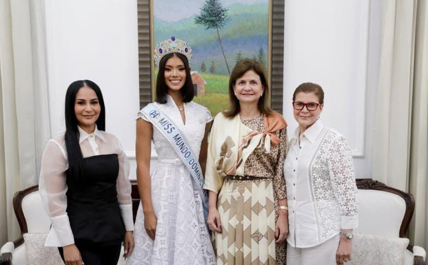 La vicepresidenta felicita a Joheirry Mola tras hacer historia como Miss Mundo 2026