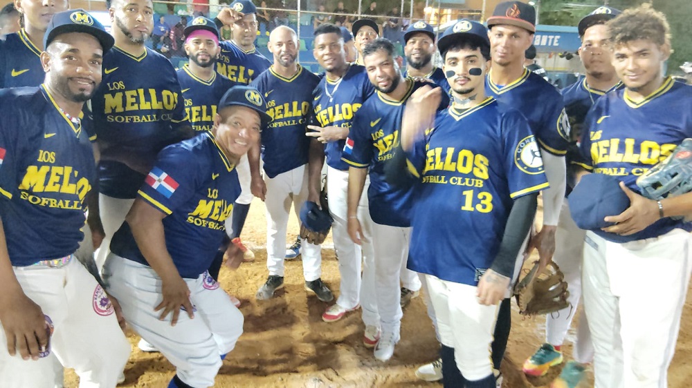 Los Mellos y Peña Gómez ganan y disputarán liderazgo del Grupo A en el Softbol Rubén Pimentel