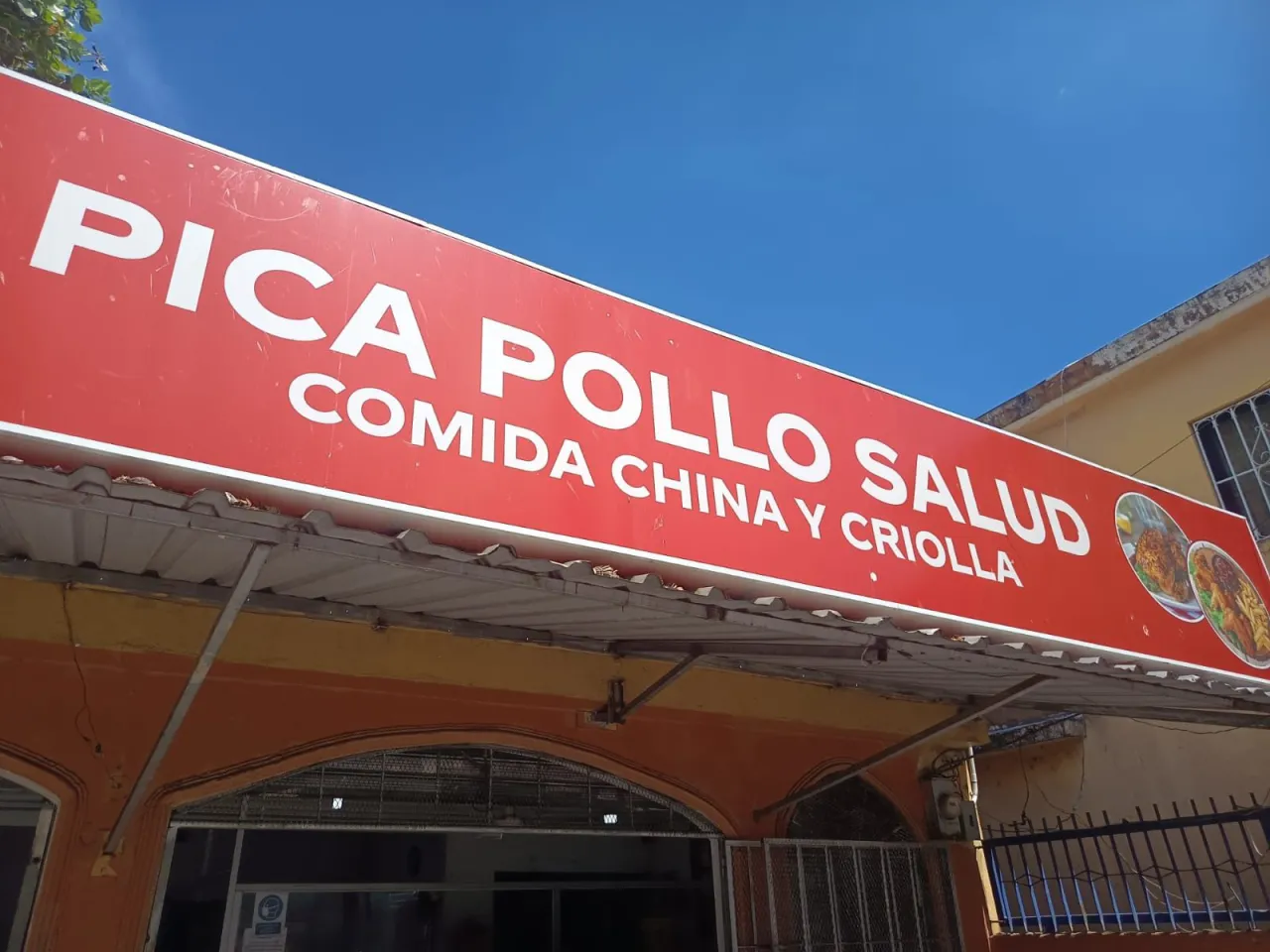 Migración interviene 12 pica pollos y comedores chinos; detiene a 38 haitianos en condición irregular