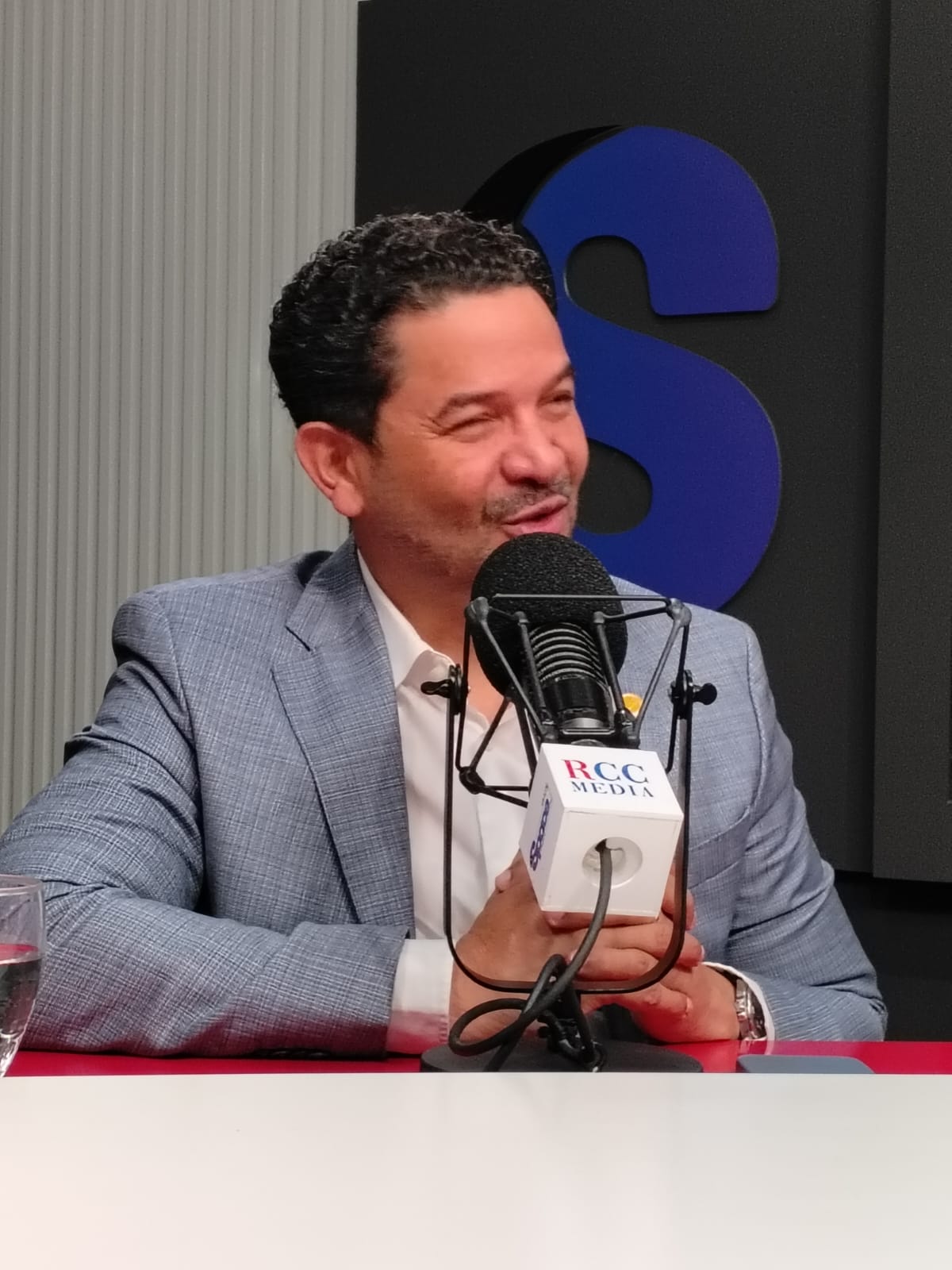 Doctor Richard Maríne revela que ya se registra disminución del 20% en la afluencia y el consumo de comensales en los restaurantes