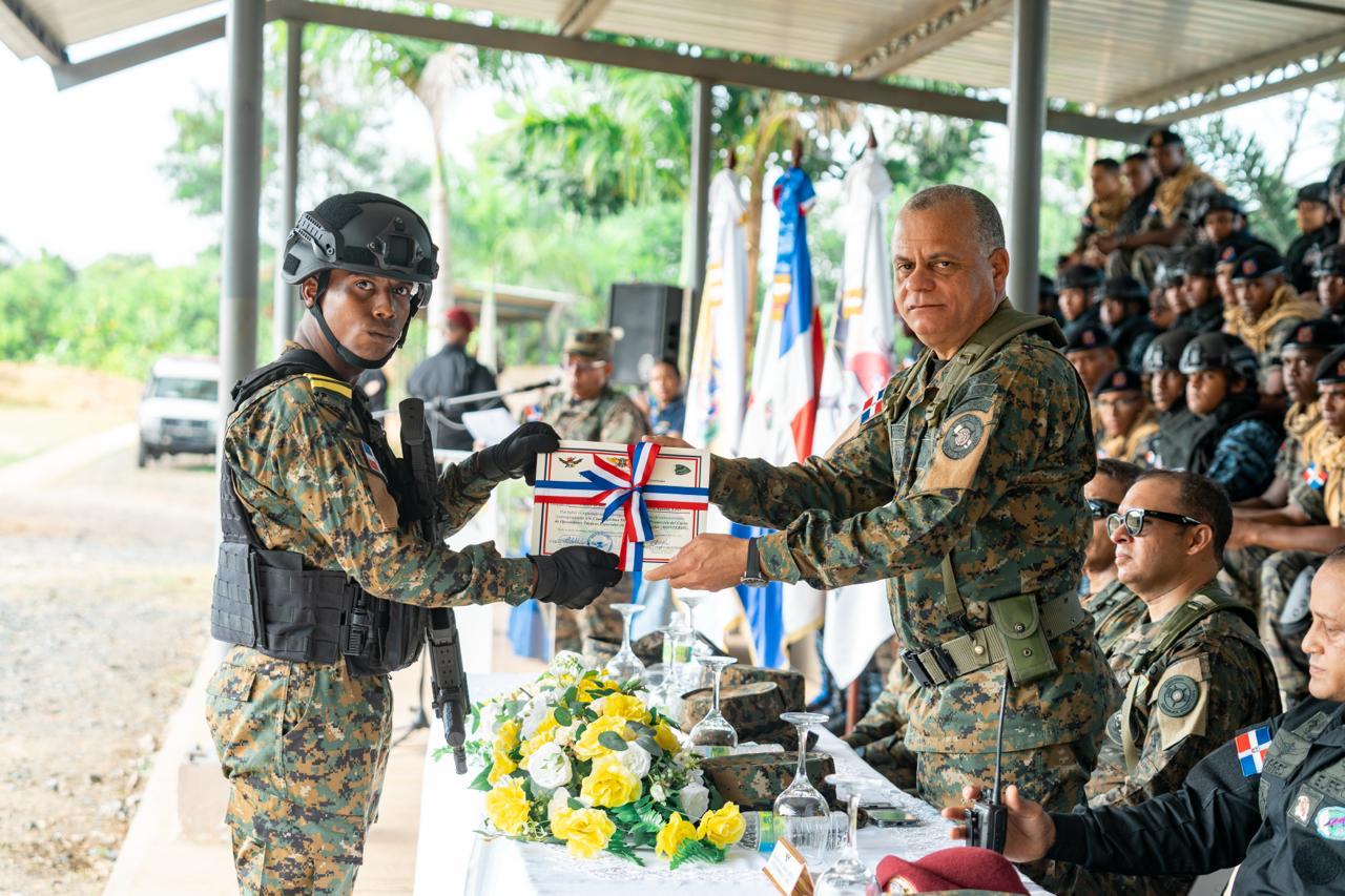 MIDE gradúa a 43.ª promoción del Curso de Operaciones Tácticas Especiales Monteros
