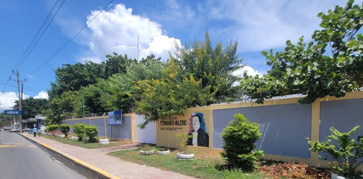 En Villa González: 68 estudiantes intoxicados al consumir leche del desayuno escolar