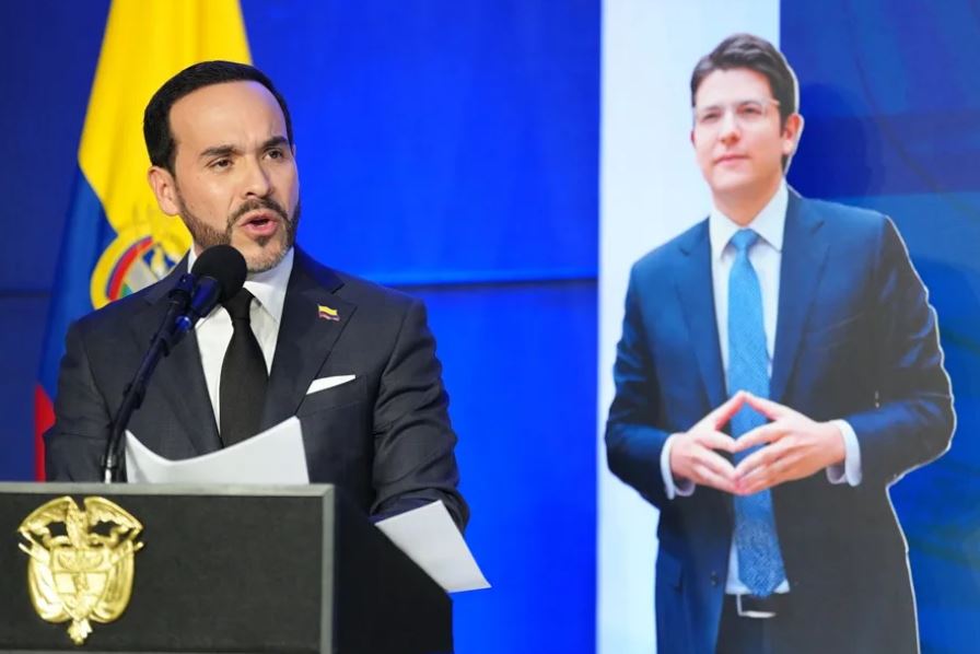 Abelardo de la Espriella se compromete a «cazar» a los responsables del asesinato de Miguel Uribe Turbay