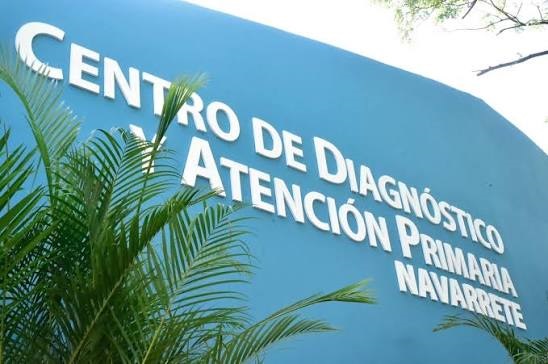 Policía arresta hombre sorprendido presuntamente robando cables en el Centro Diagnóstico de Navarrete