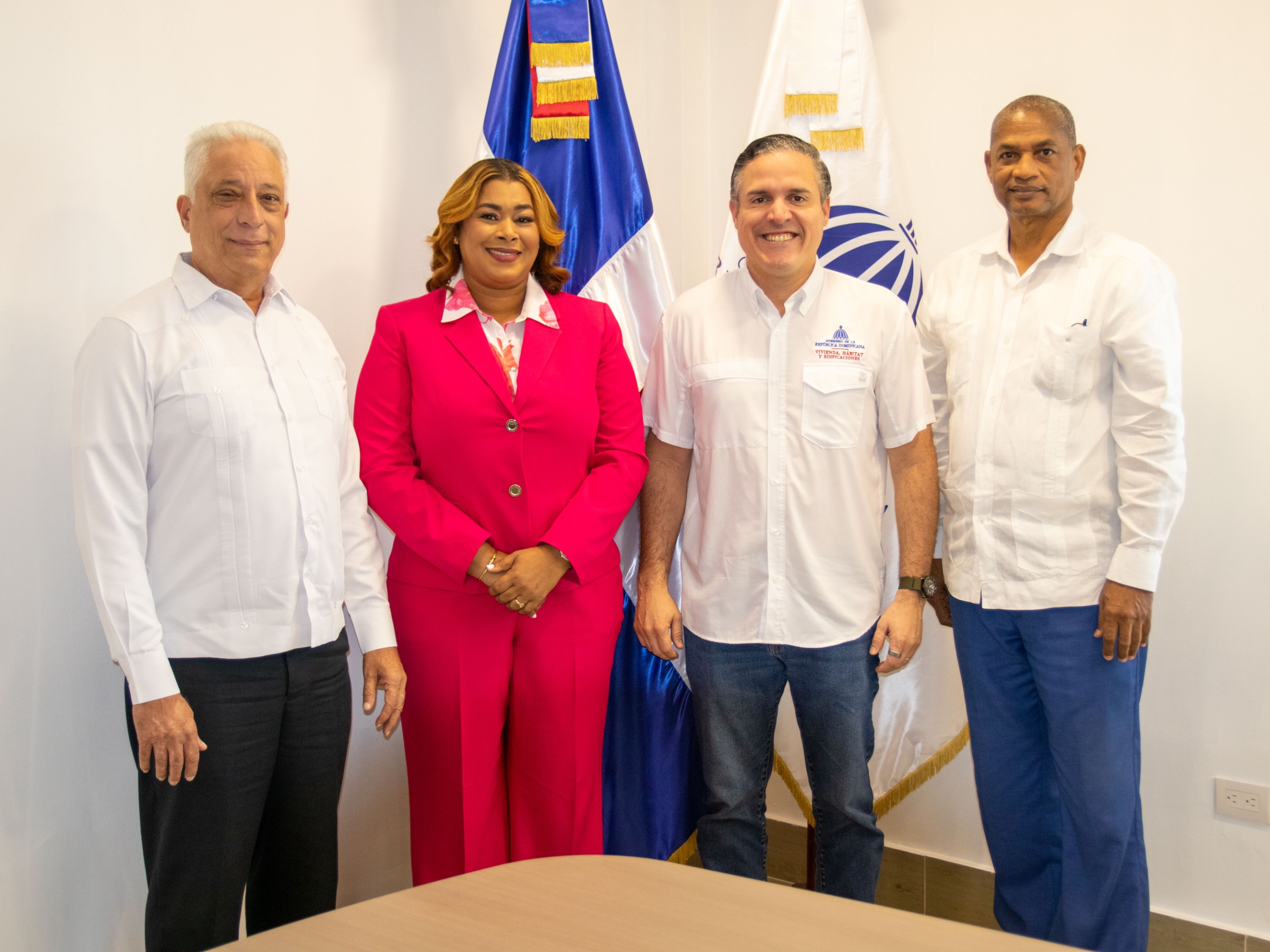 Merca Santo Domingo gestiona reconstrucción de nave F1 afectada por incendio