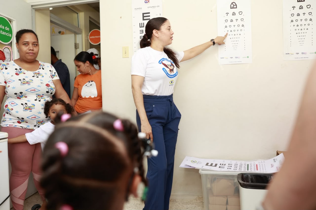 INCOCEGLA conmemora el Día Mundial de la Ambliopía con jornada de evaluación a cientos de niños en Cristo Rey
