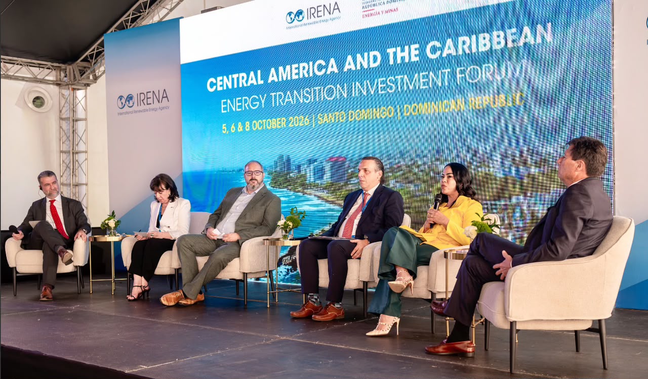 ETED participa en foro IRENA sobre inversión para la transición energética