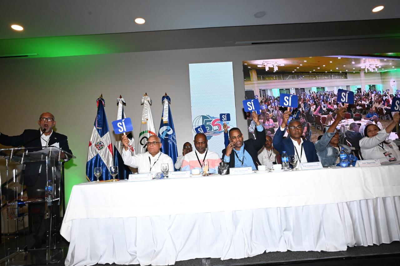 ADP aprueba reforma estatutaria en XI Congreso Extraordinario
