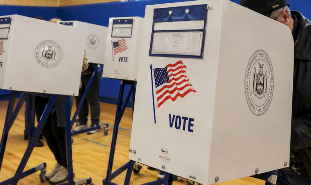 Inician votaciones anticipadas en NYC; cerca de 300 mil dominicanos votantes activos