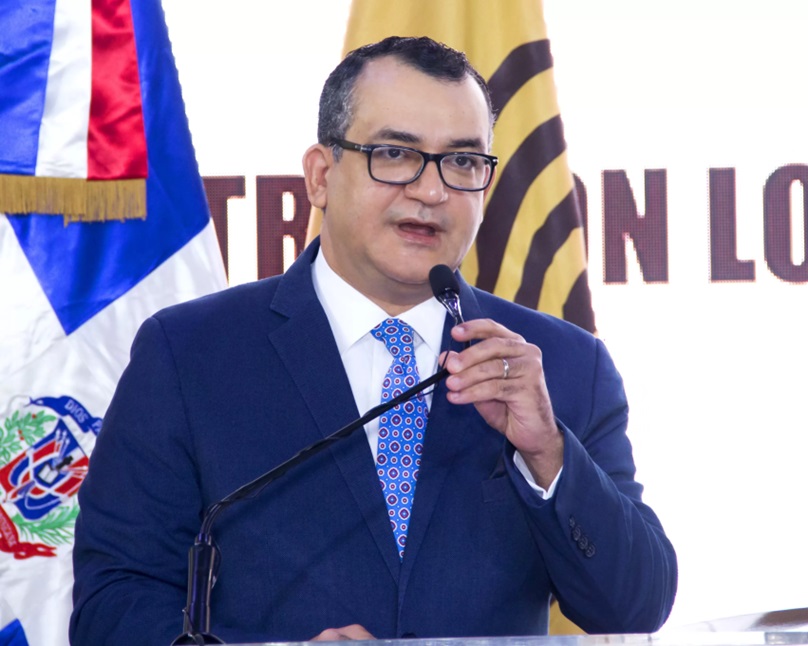 JCE exhorta a dominicanos a renovar su cédula; incluye a residentes en el exterior