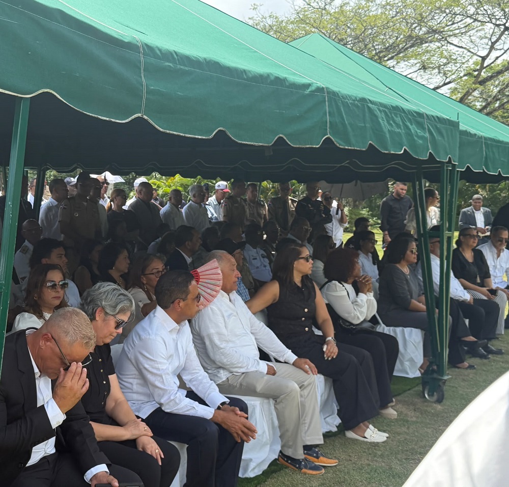 Presidente de la Junta de Retiro recibe apoyo solidario tras el fallecimiento de su madre