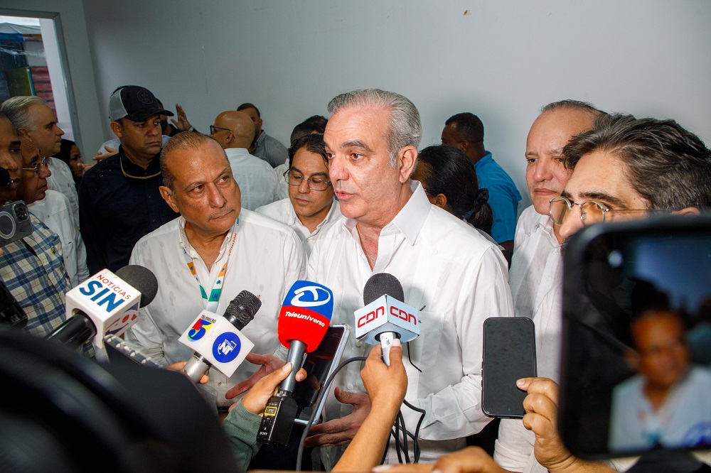 Presidente Abinader destaca plataforma para impulsar negocios en Expo Cibao